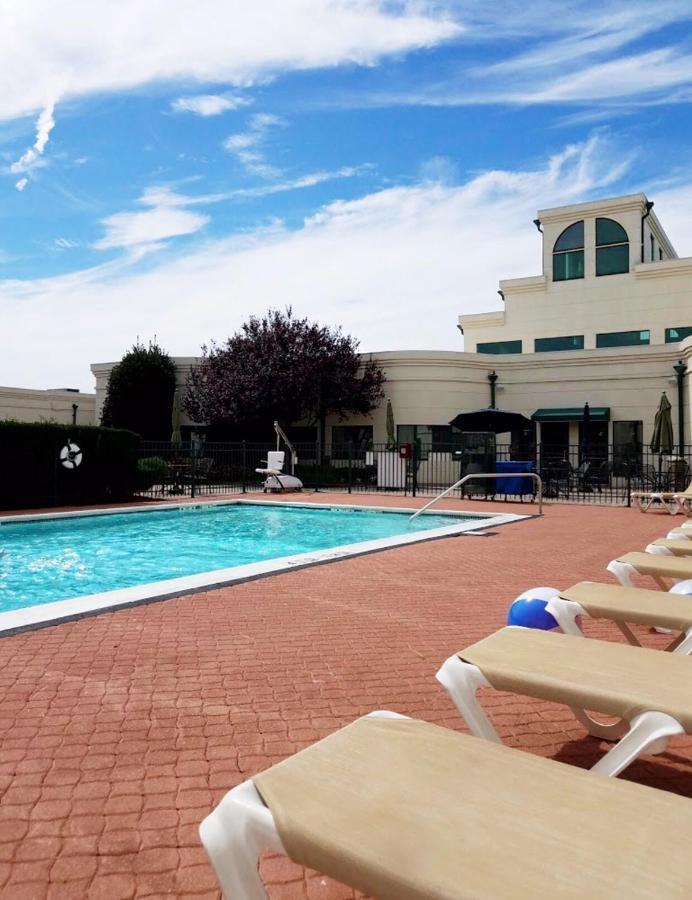 Holiday Inn Plainview-Long Island By Ihg Экстерьер фото