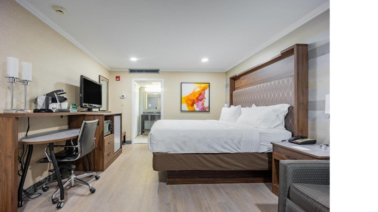 Holiday Inn Plainview-Long Island By Ihg Экстерьер фото