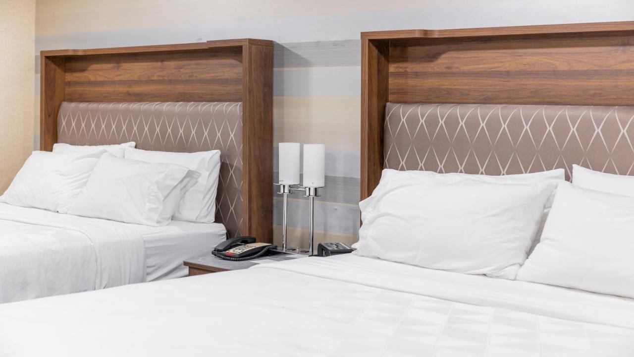 Holiday Inn Plainview-Long Island By Ihg Экстерьер фото