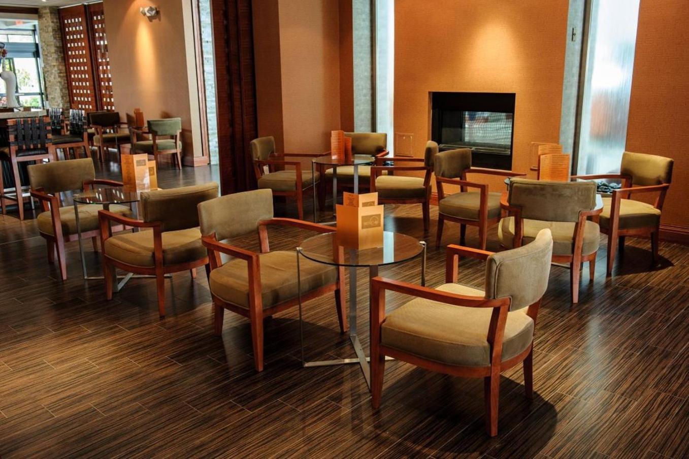 Holiday Inn Plainview-Long Island By Ihg Экстерьер фото