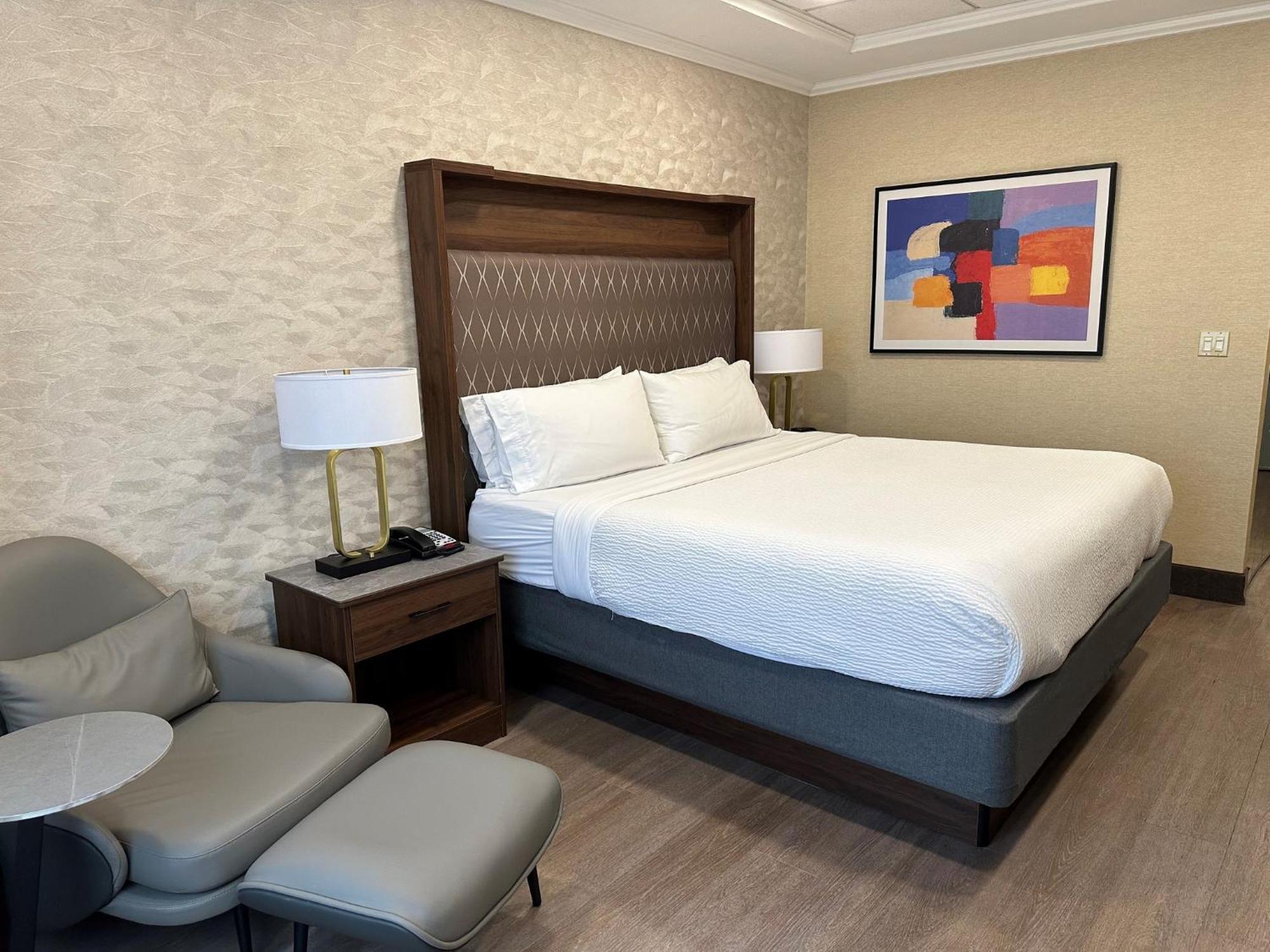 Holiday Inn Plainview-Long Island By Ihg Экстерьер фото